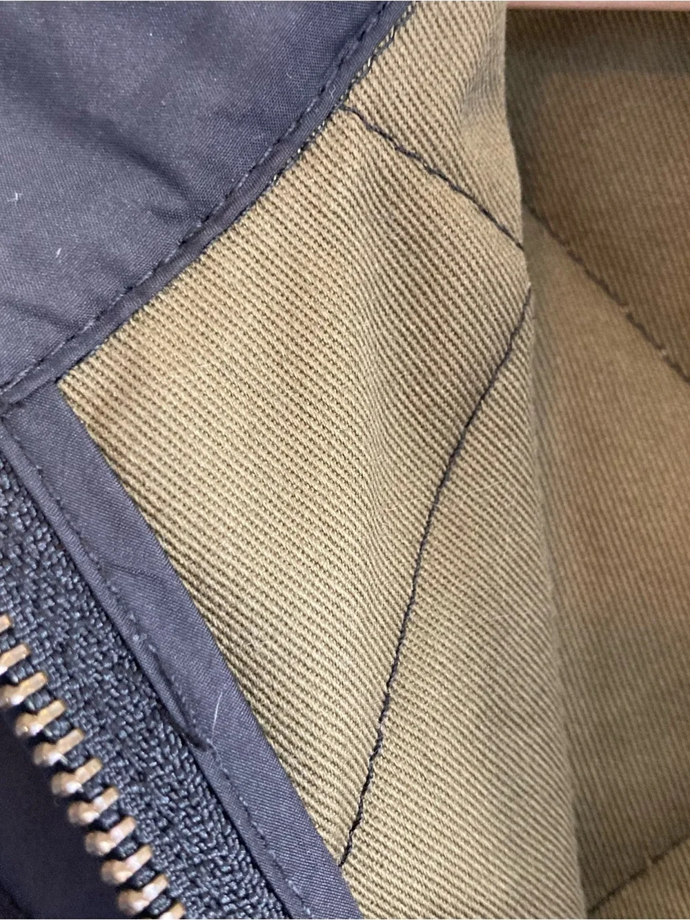 J Crew Mercantile Walker Mens Vest Quilted Black with Olive Green Lining